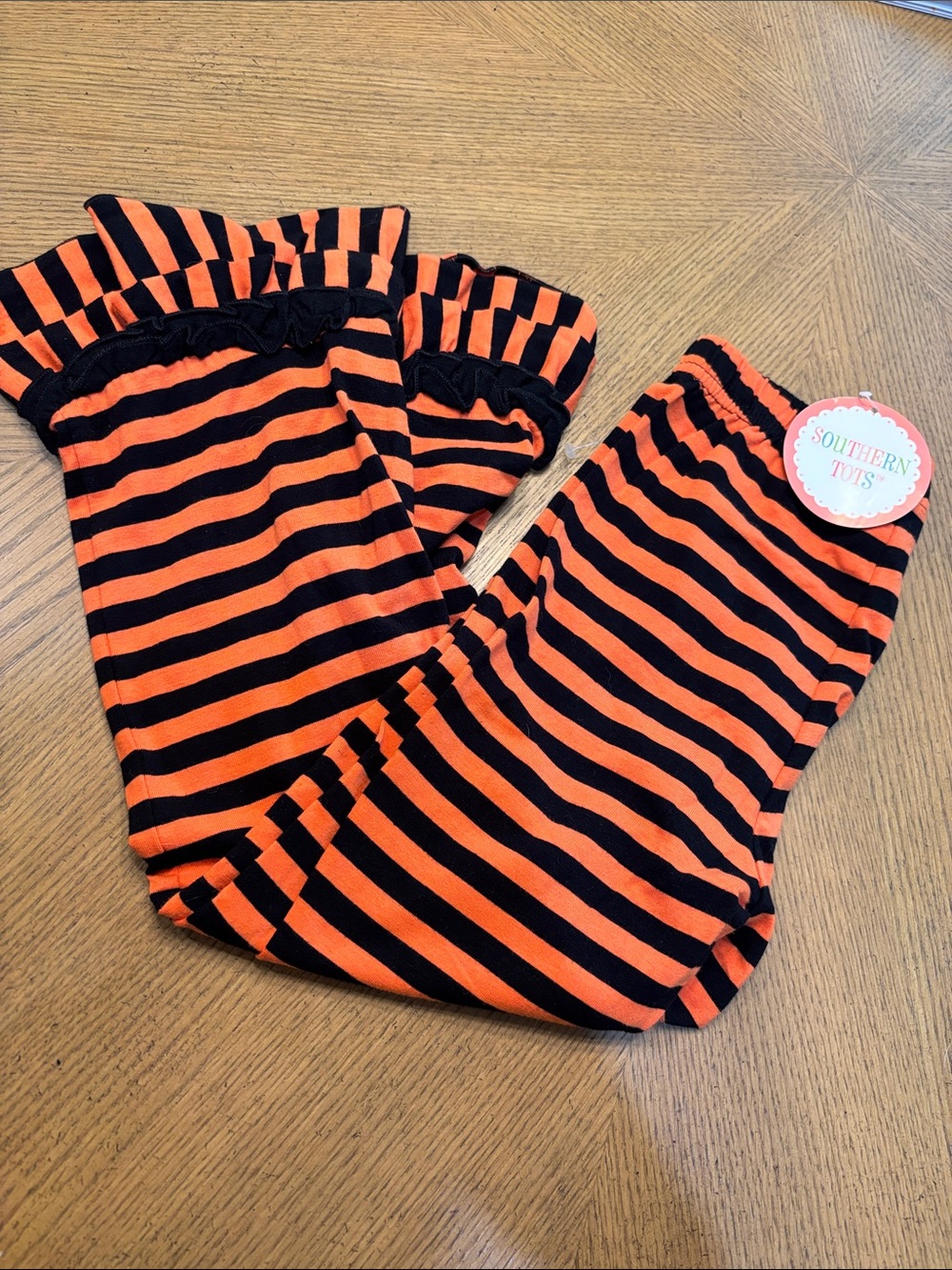 🎃Girls Orange and Black Striped Ruffle Hem flare Leggings - Southern Tots🎃
